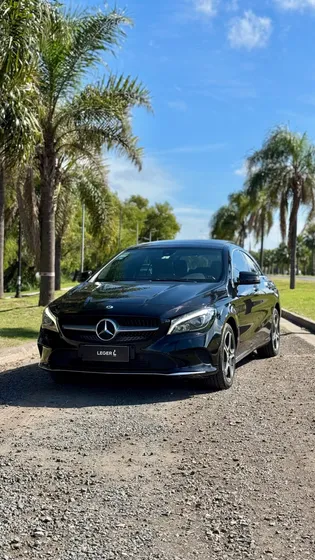 Mercedes-benz Clase Cla 1.6 Cla200 Urban 156cv At