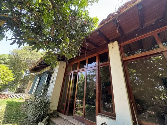 Se Vende Casa 400m2 El Country Club 2268