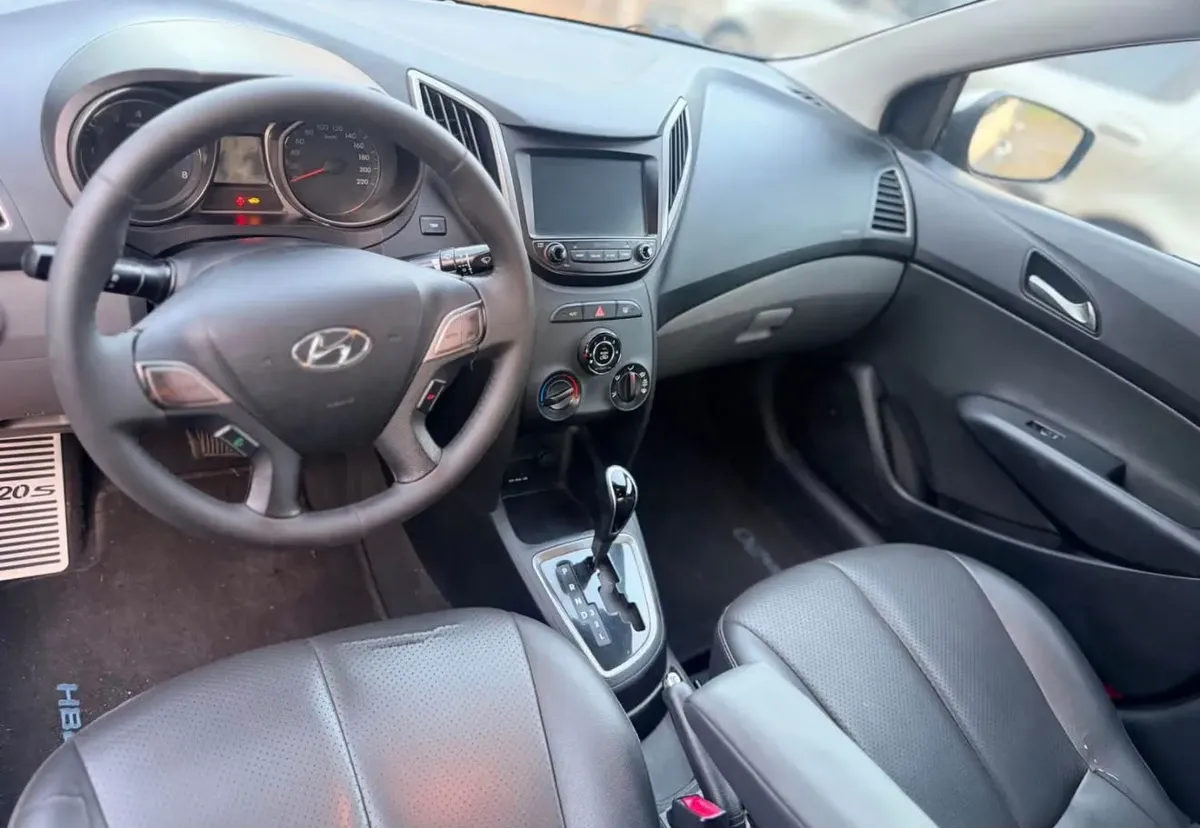 Hyundai Hb20s 2014 1.6 Premium Flex Aut. 4p — foto 6