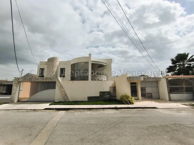 Casa Quinta Amoblada En Venta Cagua Urb Corinsa 25-14587 Apd