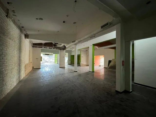  Fp 279411  Se Alquila Local Comercial De 800 M² En Urb. El Viñedo, Calle Los Cafés Valencia