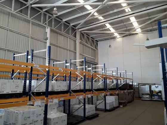 Bodega En Condominio. Seguridad. Zona Industrial Consolidada