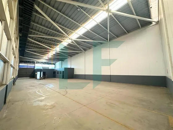 Bodega Con Oficina Arriendo 390m2 Quilicura Los Libertadores
