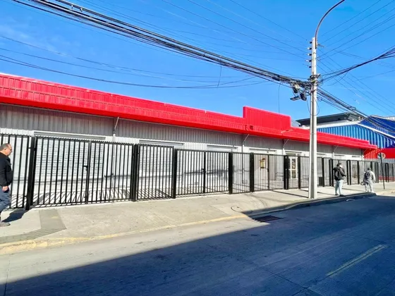 Local Comercial Nuevo En Maipú Con Prat, Concepción.