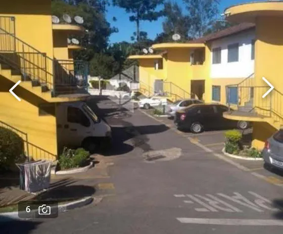 Casa Em Condomínio