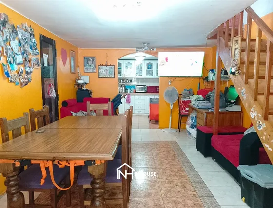 Casa En Venta De 3 Dorm. En Puente Alto