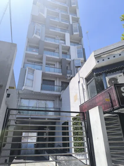 Monoambiente En Quilmes Centro (frente)