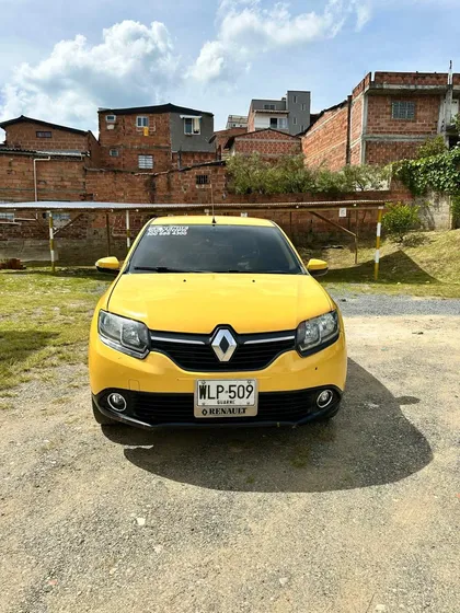 Renault Logan 1.6 Expression / Life +