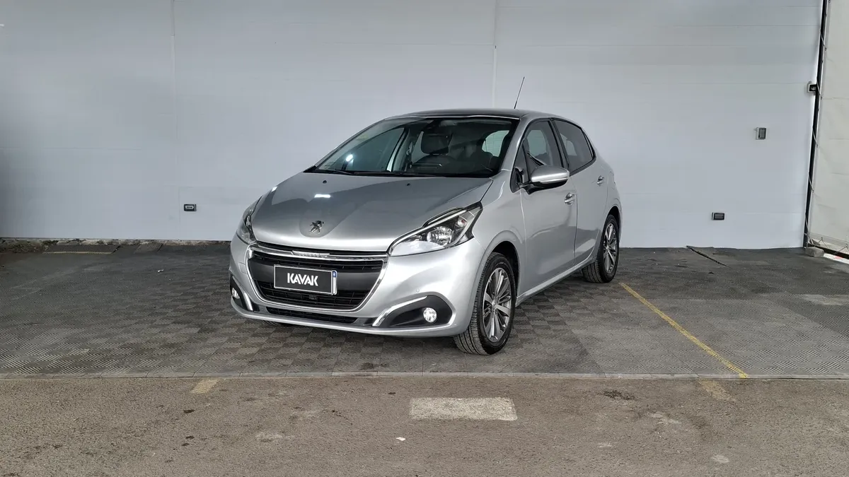 Peugeot 208 1.6 FELINE