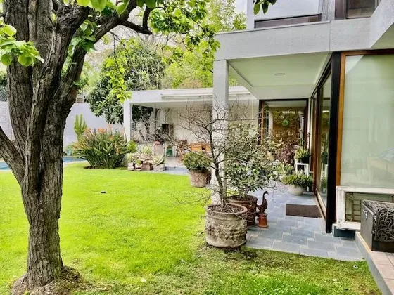 Excelente Ubicación ,casa En Venta De 4 Dormitorios