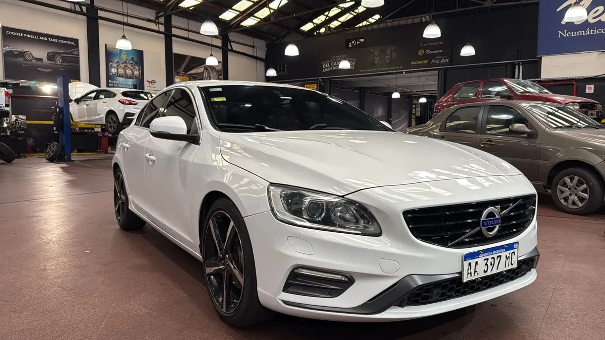 Volvo S60 R-Design