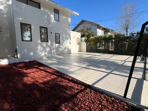 Preciosa Casa Prácticamente Nueva