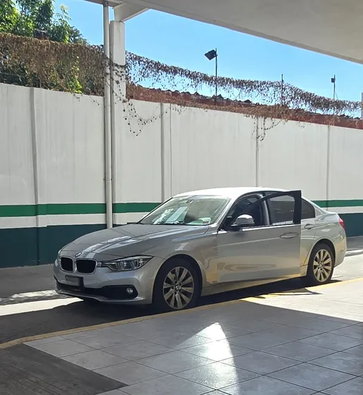 Bmw Serie 3 2.0 320ia At