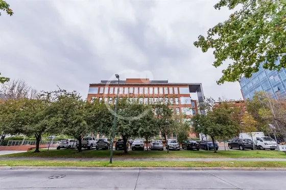 Oficina En Venta En Huechuraba C.empresarial 291m2 6 Estac