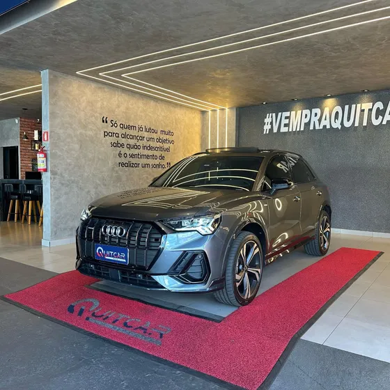 Audi Q3 Spb Perf. Black 2.0 Tfsi Tipt. Quat.