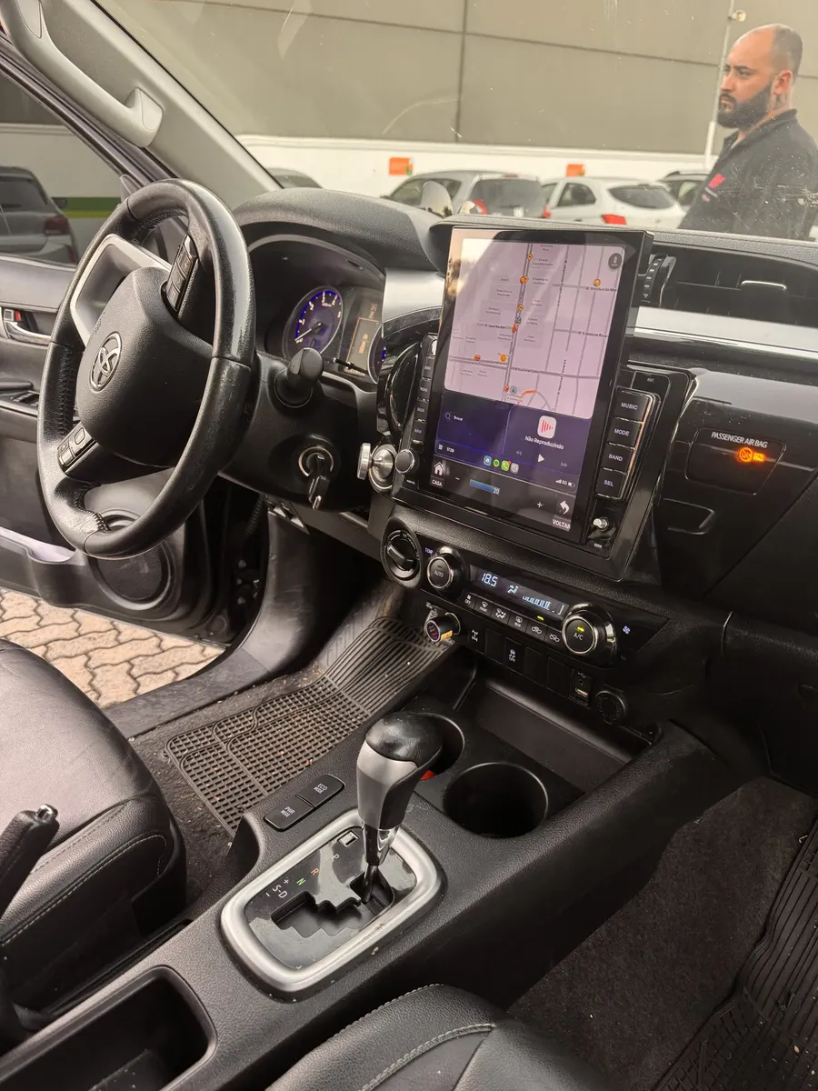 Toyota Hilux 2017 2.8 Tdi Srv Cab. Dupla 4x4 Aut. 4p — foto 9