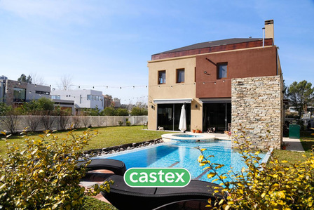 Casa En Venta En Terralagos, Canning Casa En Venta En Terralagos, Canning