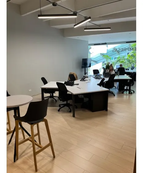 Local En Arriendo En Medellín, Sector Milla De Oro, Poblado. 