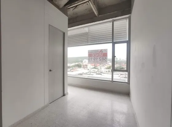 Consultorio En Venta En Barrio Blanco. Cod V24656