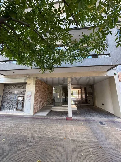 Cochera En Venta 44 Entre 23 Y 24