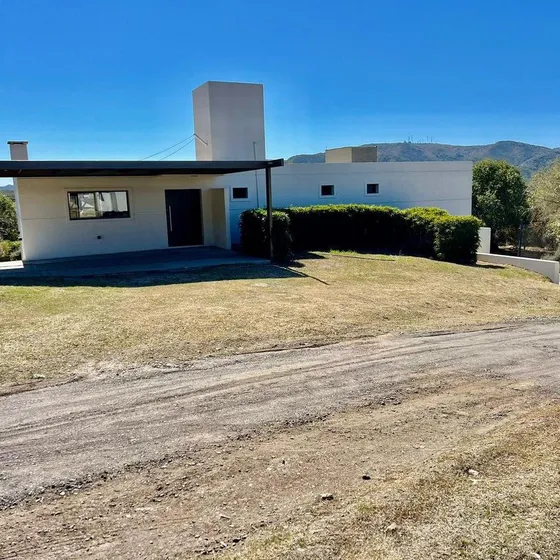Casa En Venta 3 Dormitorios, Pileta, Quincho Mas Dpto. B° Tierra Alta, Malagueño