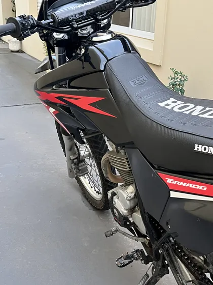 Honda Tornado 250