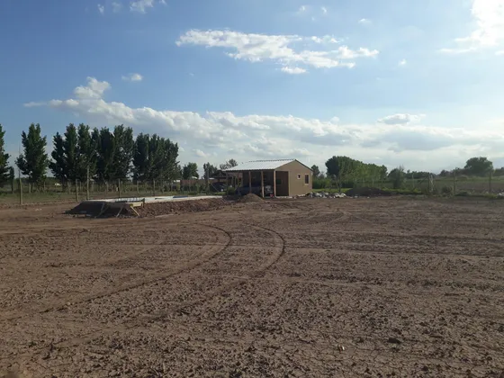 Casa En Venta - 1 Dormitorio 1 Baño - 2.100mts2 - Mendoza