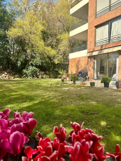 Exclusivo Duplex En Arriendo Con Amplio Jardin Y Patio