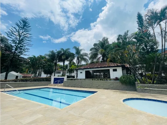 En Arriendo Casa Unidad Cerrada  El Poblado Medellín