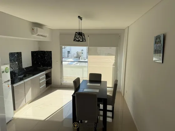 Depto 1 Amb. Con Balcón. Edificio Con Terraza, Piscina Y Seguridad 24 Hs