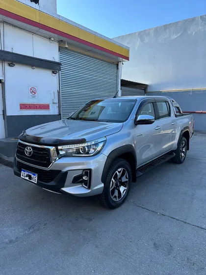 Toyota Hilux Pick-up 2.8 Cd Srx 177cv 4x4 At