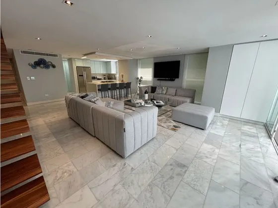 Vendo/alquilo Apartamento 180m2 Lomas De Las Mercedes 9435