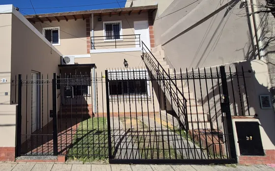 Casa En Alquiler En Jose Leon Suarez