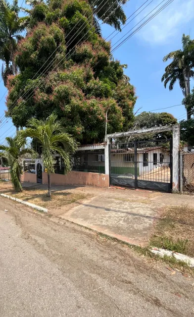 Casa Para Remodelar, En El Sector De Playa Colorada Sucre Con Un Área De 800 M2