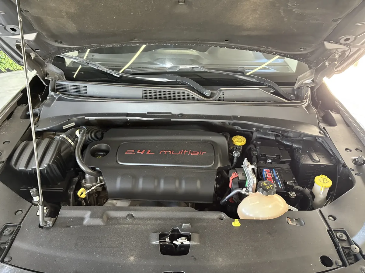 Jeep Compass 2.4 Longitude Plus 4X45160120331173990418