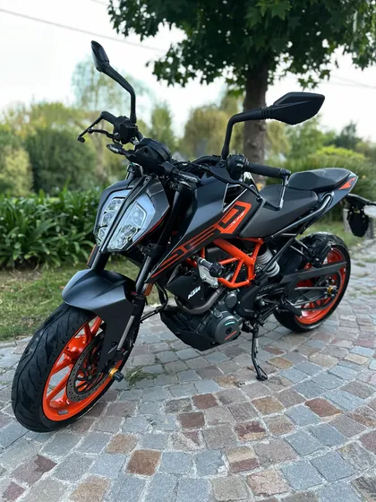 Ktm Duke 250 2023 Con 1500km Impecable!
