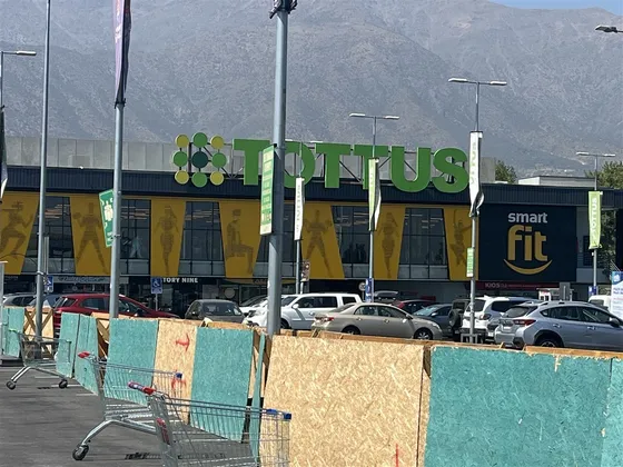 Local Comercial En Arriendo En Peñalolén
