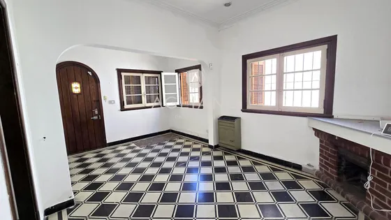 Casa En  Alquiler Uso Comercial O Profesional. Zona Guemes