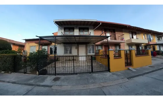 Venta Casa 102 mts2 La Ceja Sector La Aldea 