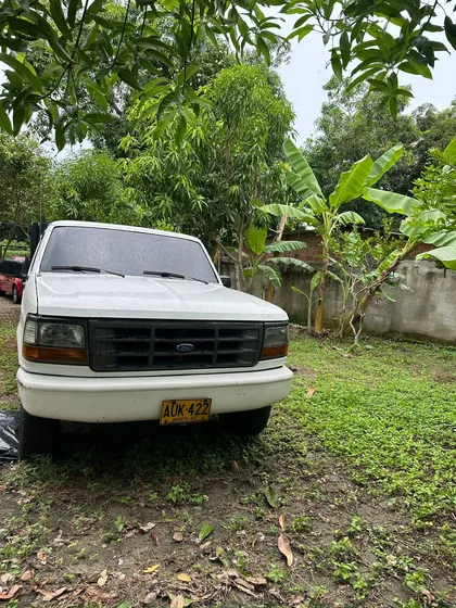 Ford F-150 5.0 Xl 195 Hp 4x2