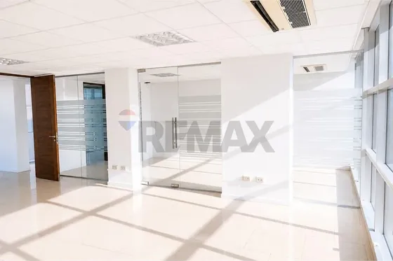 Oficina 124 M² Metro Manquehue