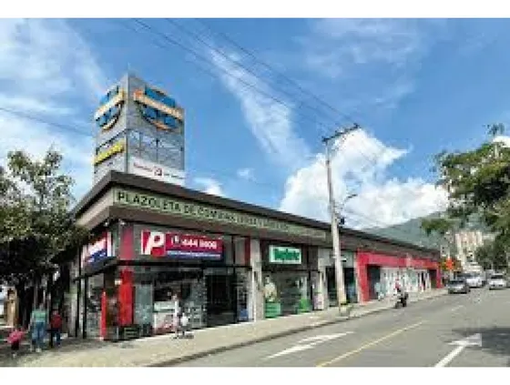 Local En Arriendo En Itaguí Centro De La Moda