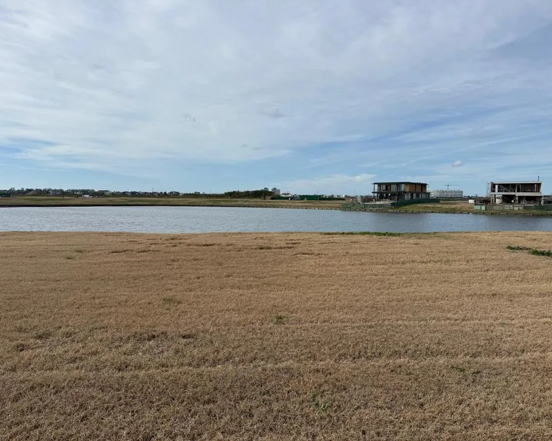 Spectacular Lot for Sale in Los Puentes Neighborhood