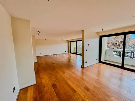 Vende Gran Departamento Con Vista A Club De Polo En Vitacura