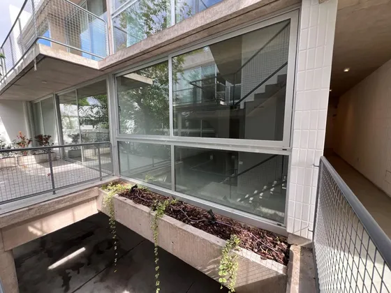 Venta Oficina C/cochera  Y Balcón- P. Leloir