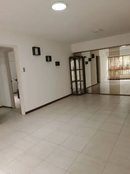 Venta/ Apto. / Paraiso / 84,20 M² / 3-2-1 