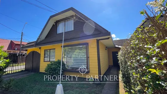 Casa En Excelente Ubicación Avenida Pedro Montt, V...