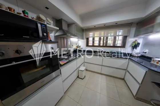 Casa En Venta , 6 Ambientes , Villa Martelli, Vicente Lopez