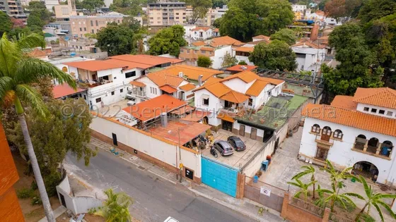 Fondo De Comercio En Venta Urb. La Florida, Caracas 23-6281