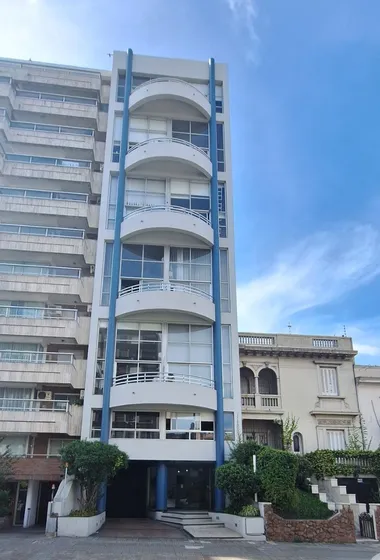 Adm. Macek. Vende Espectacular Duplex De 1 Dormitorio + Terraza De 11 M2. U$s 187.000